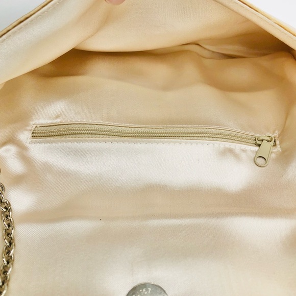 Vintage Satin Clutch with Flower Detail and Chain - Picture 6 of 8